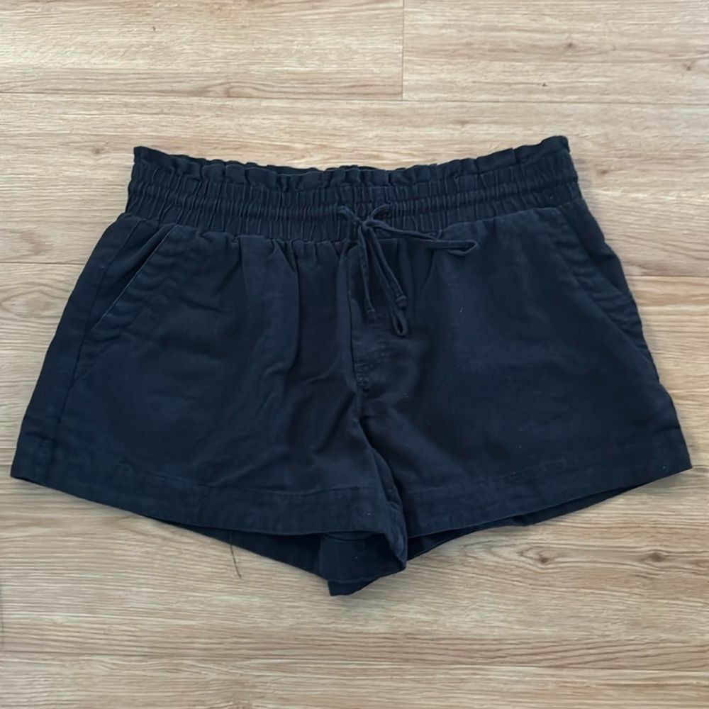 A New Day Black Paperbag Waist Shorts with Tie String Sz XL